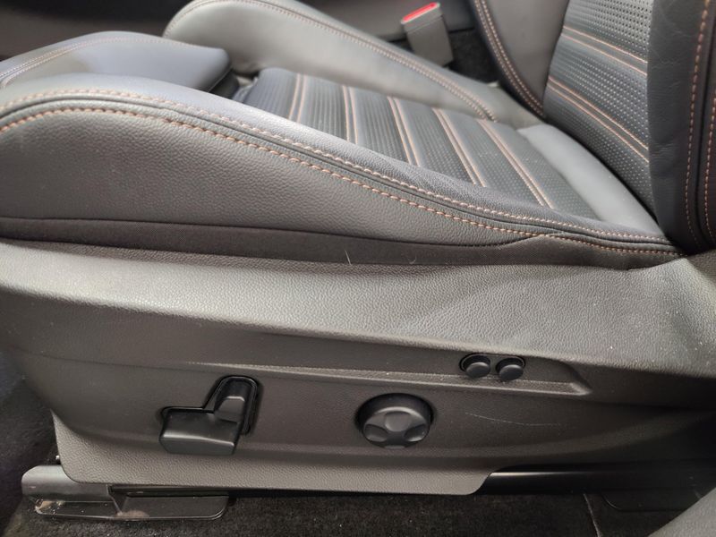 Used 2025 Alfa Romeo Stelvio Intensa AWD w/Sunroof/NavImage 22