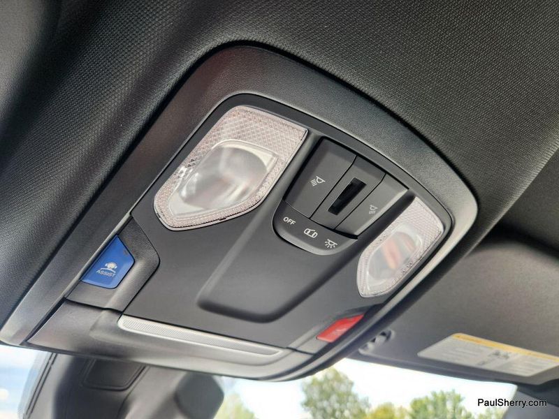 New 2026 RAM 1500 Tradesman Crew Cab 4x4 5'7' Box