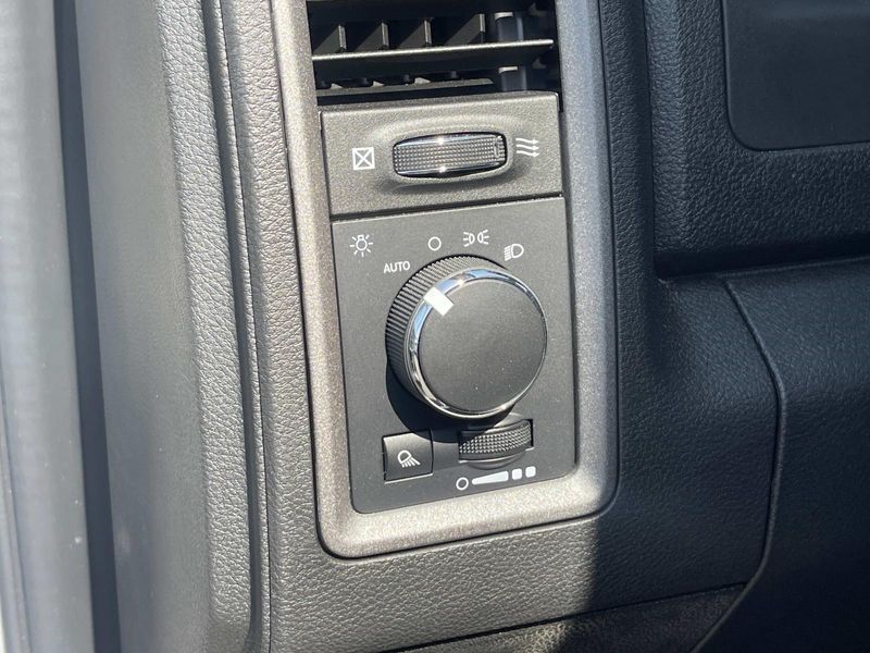 New 2024 RAM 1500 Classic Tradesman Crew Cab 4x4 5'7' Box