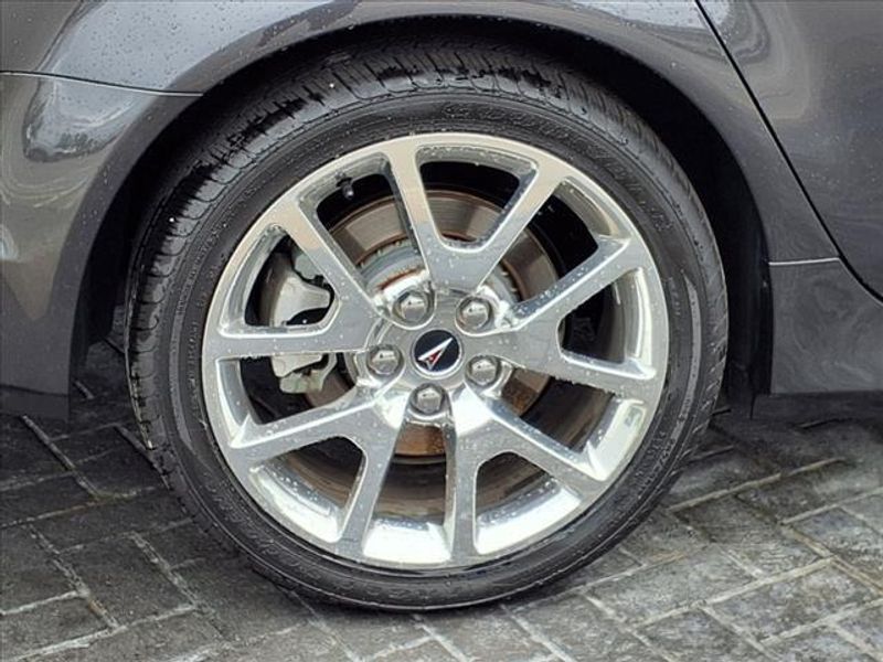 2009 Pontiac G8 GXPImage 8