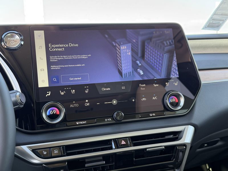 New 2026 Lexus RX 450h+ LuxuryImage 25