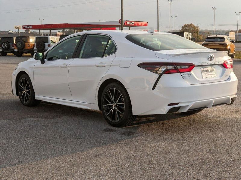 2021 Toyota Camry Image 5