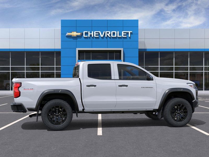 New 2025 Chevrolet Colorado 4WD Trail BossImage 5
