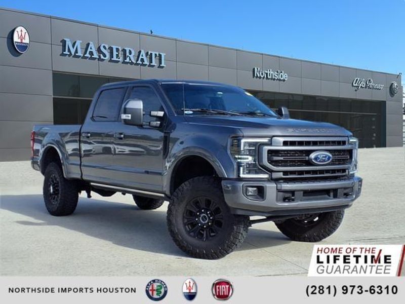 2022 Ford F-250SD LariatImage 1