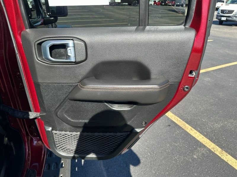 2021 Jeep Gladiator Mojave photo 26