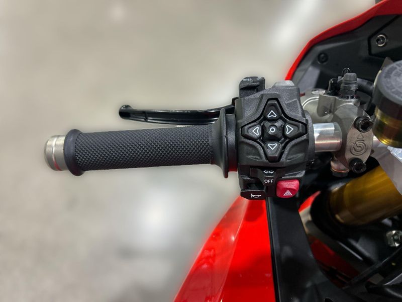 New 2027 Ducati PANIGALE V2 MM93 Image 25