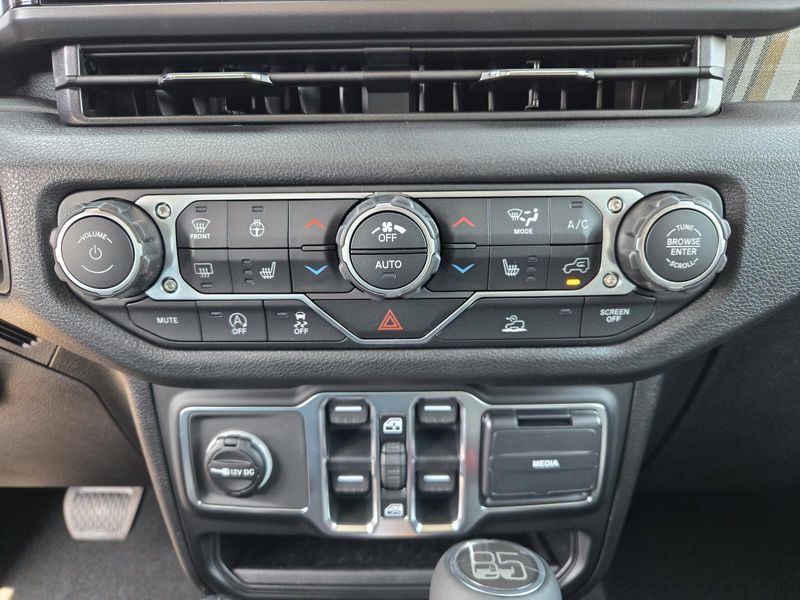 New 2026 Jeep Wrangler 4-door 85th Anniversary Edition