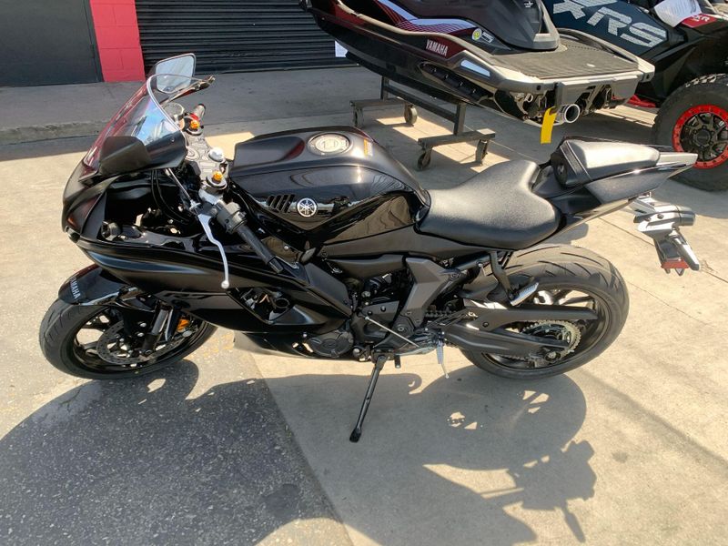 New 2025 Yamaha YZF-R7 Image 18