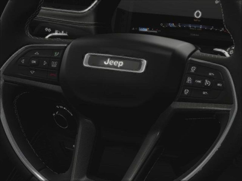 2025 Jeep Grand Cherokee Altitude photo 17