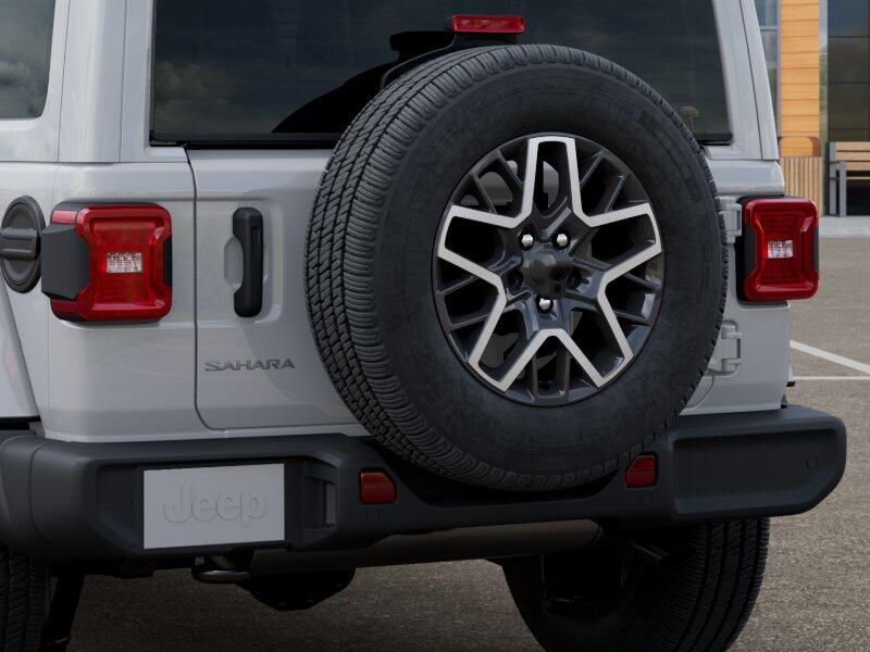 New 2026 Jeep Wrangler 4-door SaharaImage 35