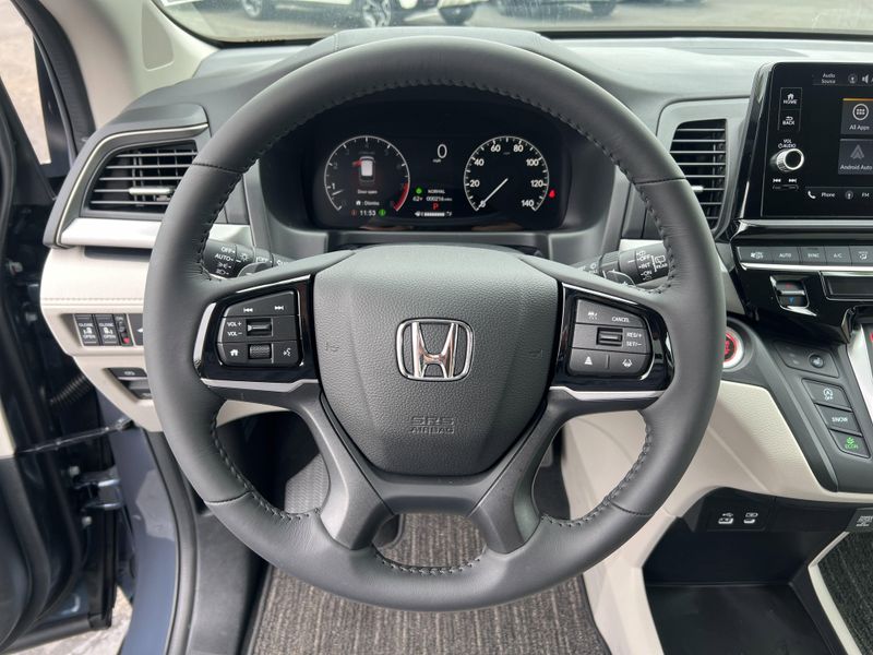 2025 Honda Odyssey EX-LImage 10