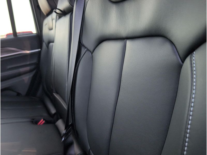 New 2027 Jeep Grand Cherokee Limited 4x4Image 30