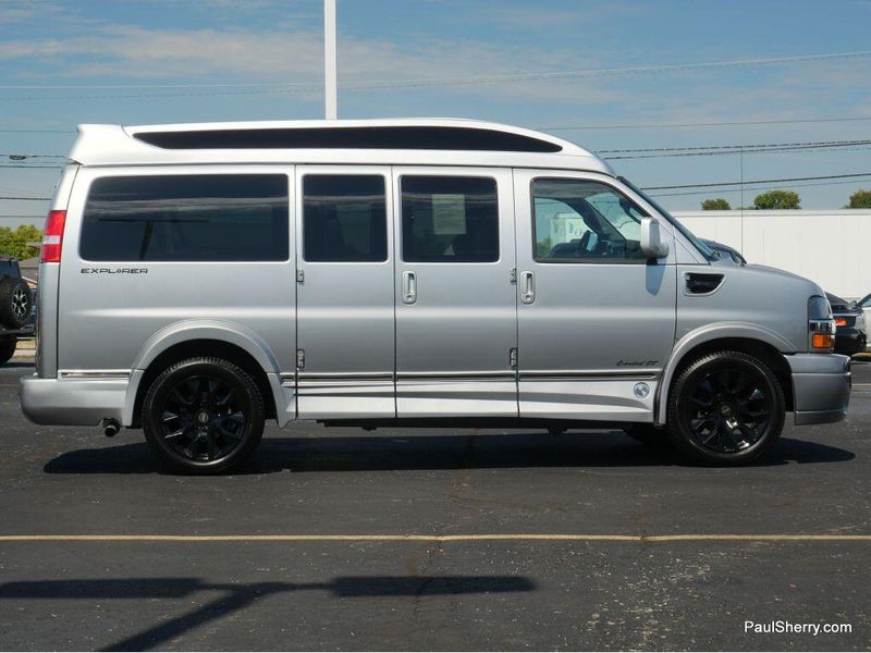 2023 Chevrolet Express 2500 Cargo photo 12