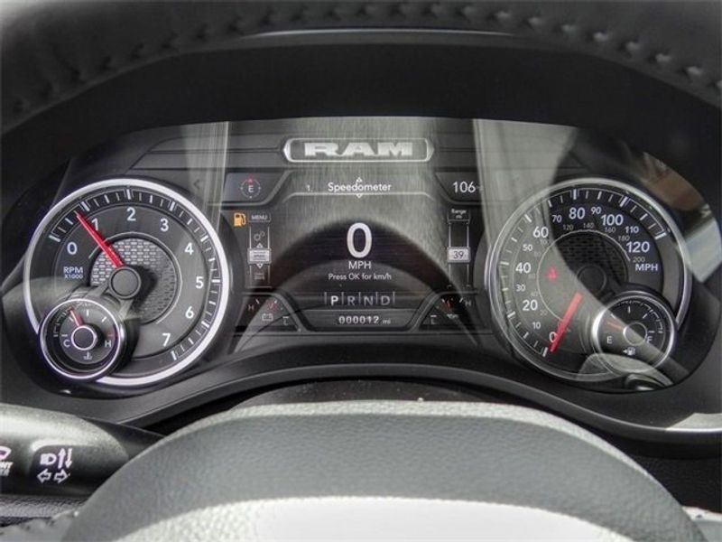 2022 RAM 1500 Big Horn Crew Cab 4x2 5
