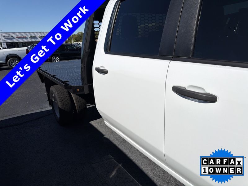 Used 2022 Chevrolet Silverado 3500HD Chassis Work TruckImage 5