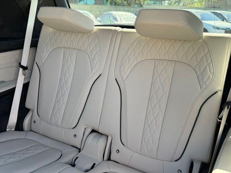 Used 2026 BMW X7 M60iImage 33