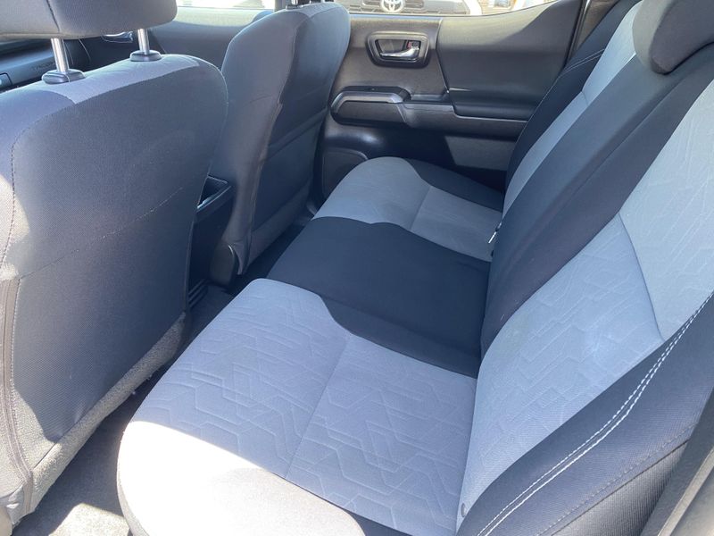 Used 2021 Toyota Tacoma TRD SportImage 13