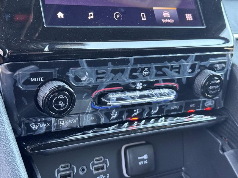 New 2026 Jeep Grand Cherokee Laredo X 4x2