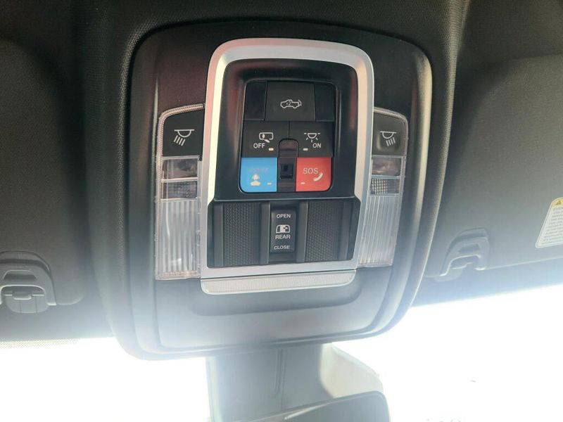 New 2026 RAM 1500 Big Horn Crew Cab 4x4 5'7' Box