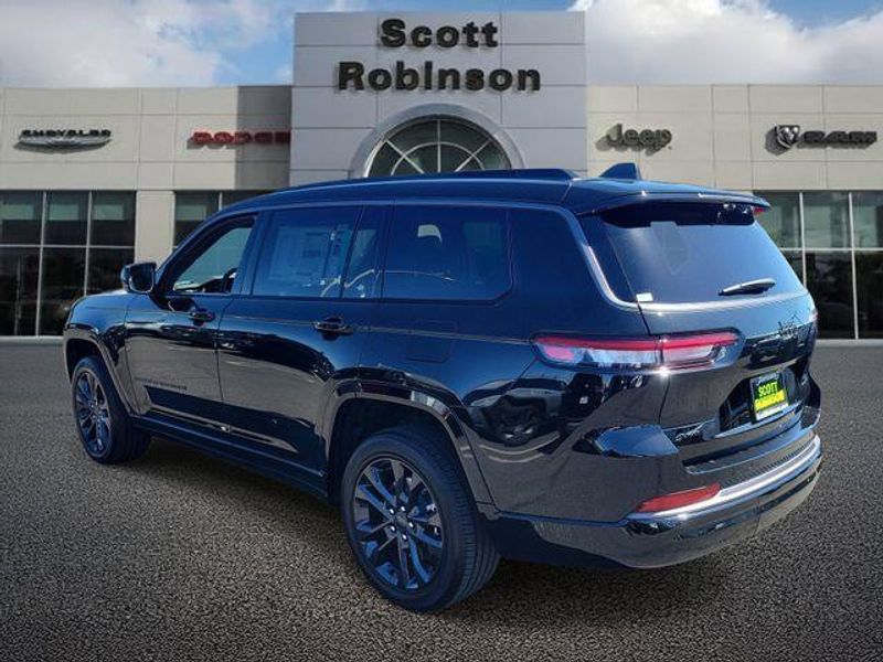 New 2026 Jeep Grand Cherokee L Limited Reserve 4x4