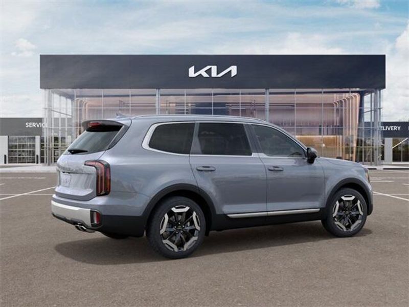 2025 Kia Telluride EXImage 6