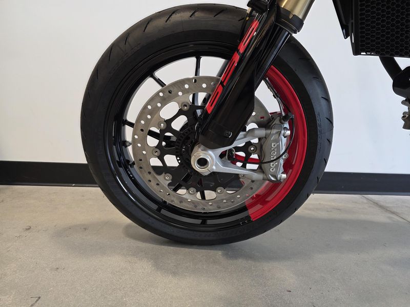 New 2025 Ducati Hypermotard 698 Mono RVE 