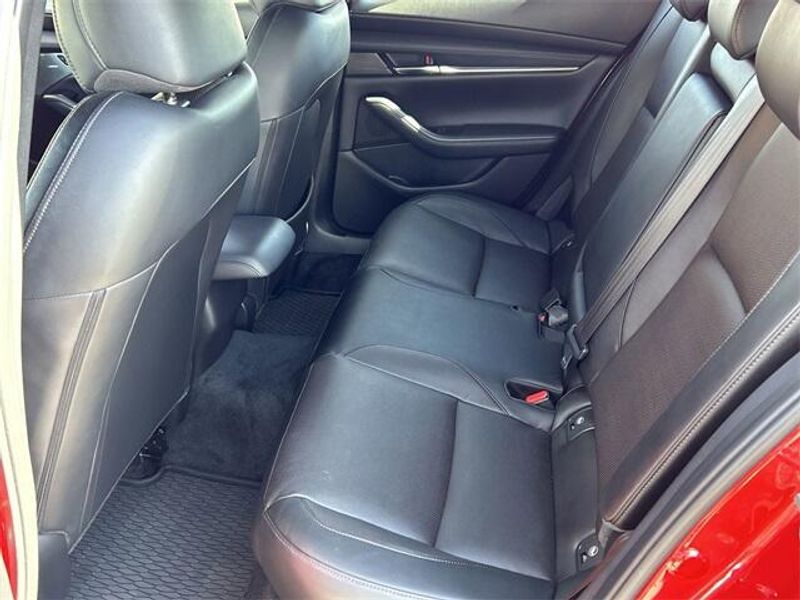 2022 Mazda Mazda3 Hatchback Premium PlusImage 16