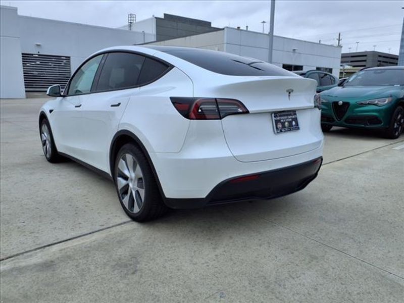 2021 Tesla Model Y Long RangeImage 2