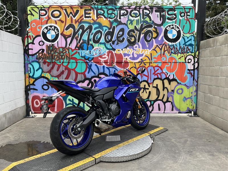New 2026 Yamaha YZF-R7 Image 5