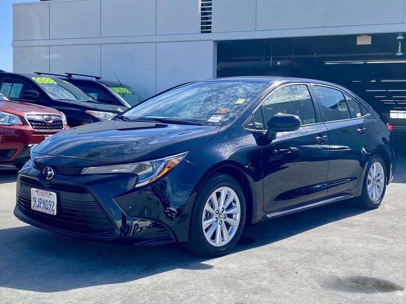2024 Toyota Corolla LEImage 8