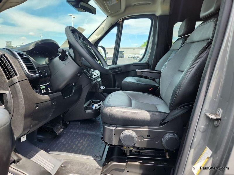 2023 RAM ProMaster 2500 Window Van High Roof 159WBImage 36
