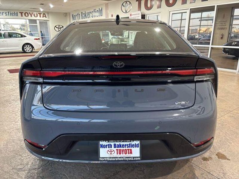 New 2026 Toyota Prius XLEImage 9