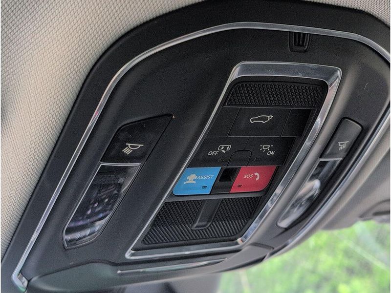 Used 2023 Jeep Grand Cherokee LimitedImage 28