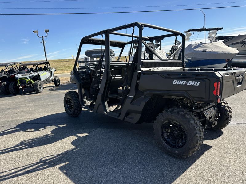 2025 Can-Am DEFENDER MAX DPS HD7 WILDLAND CAMOImage 7