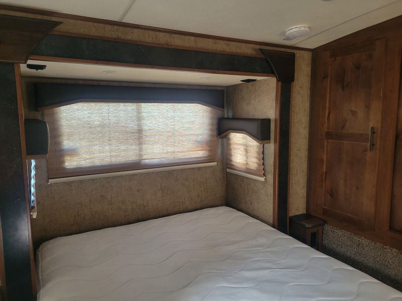 Used 2019 OUTDOORS RV MOUNTAIN SERIES Image 10