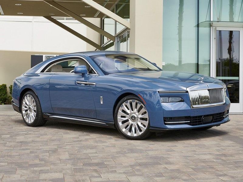 2024 Rolls-Royce Spectre Image 5