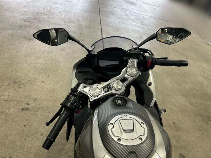 Used 2025 CFMOTO 300SS Image 16