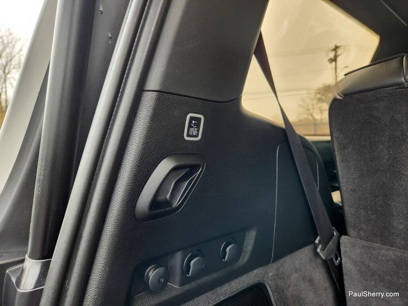 2022 Jeep Grand Wagoneer Series III