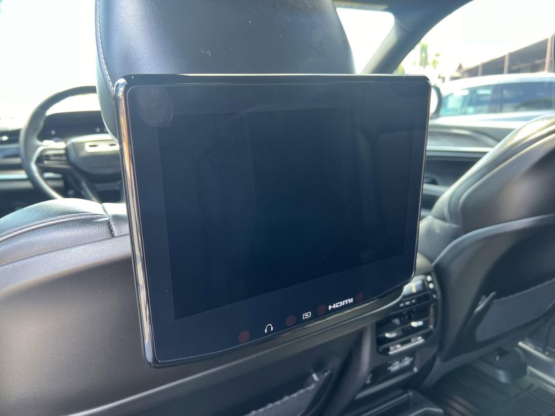 Used 2023 Jeep Grand Cherokee L OverlandImage 21