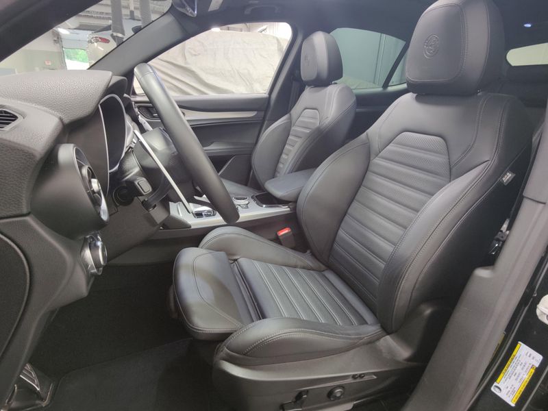 2024 Alfa Romeo Stelvio Veloce AWD w/Activ AsstImage 20