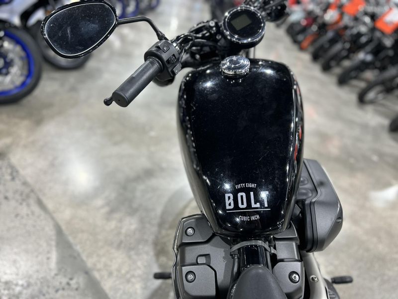 Used 2020 Yamaha Bolt Image 3
