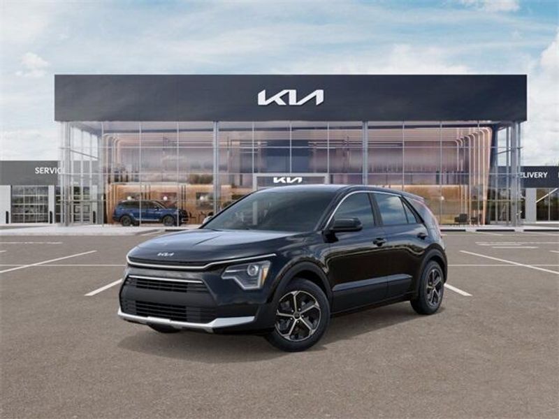 New 2025 Kia Niro LXImage 1