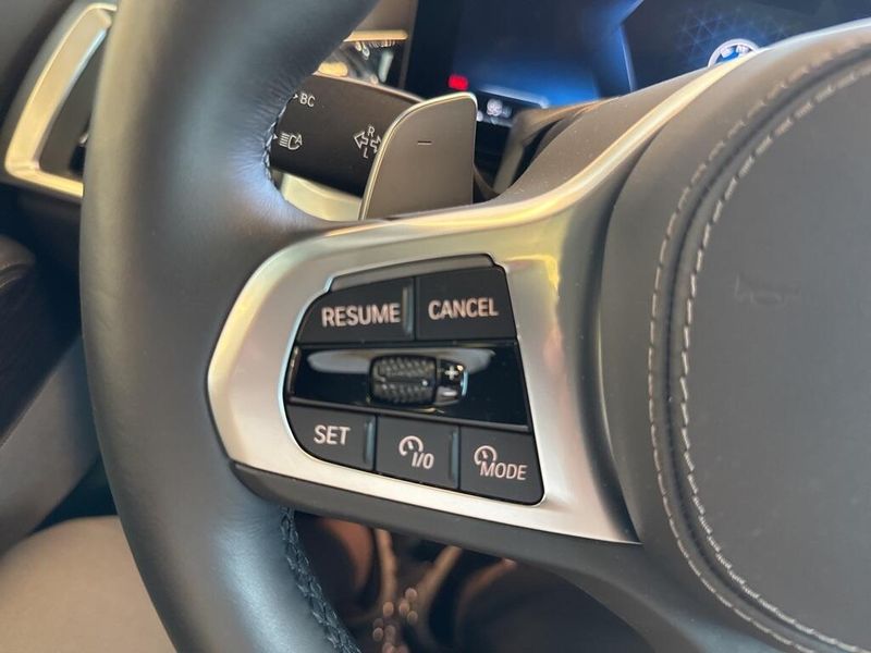 2025 BMW X5 xDrive40i M PACKAGE