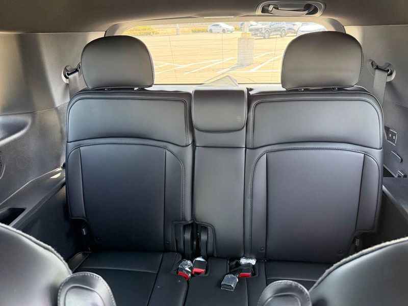 New 2027 Kia Telluride Hybrid EXImage 18