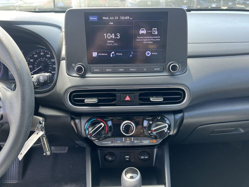 Used 2022 Hyundai Kona SEImage 14