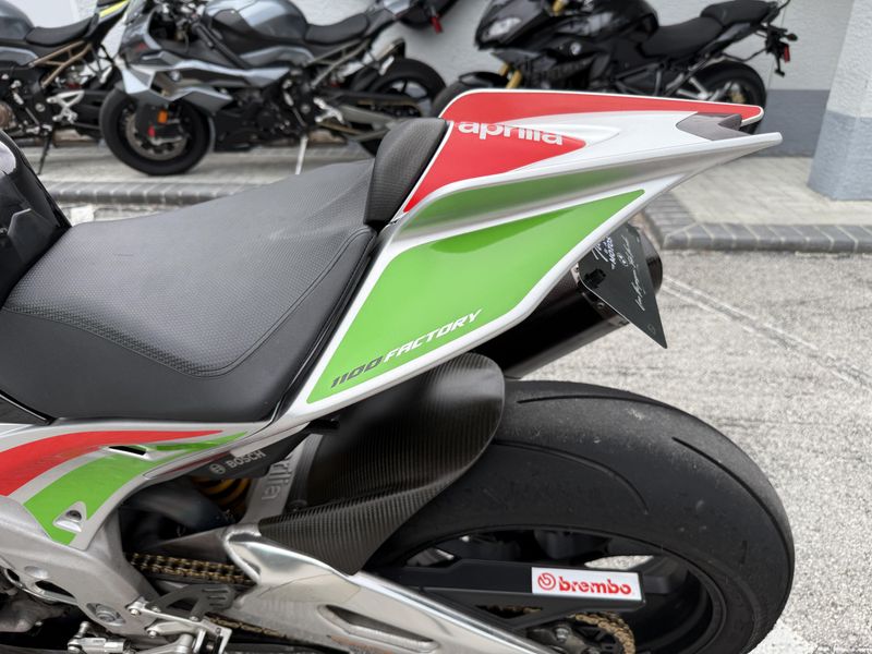 2017 Aprilia Tuono V4 1100 Factory ABS 