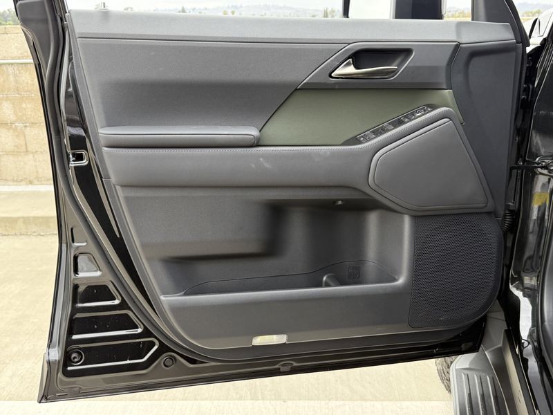 2025 Lexus GX Image 17