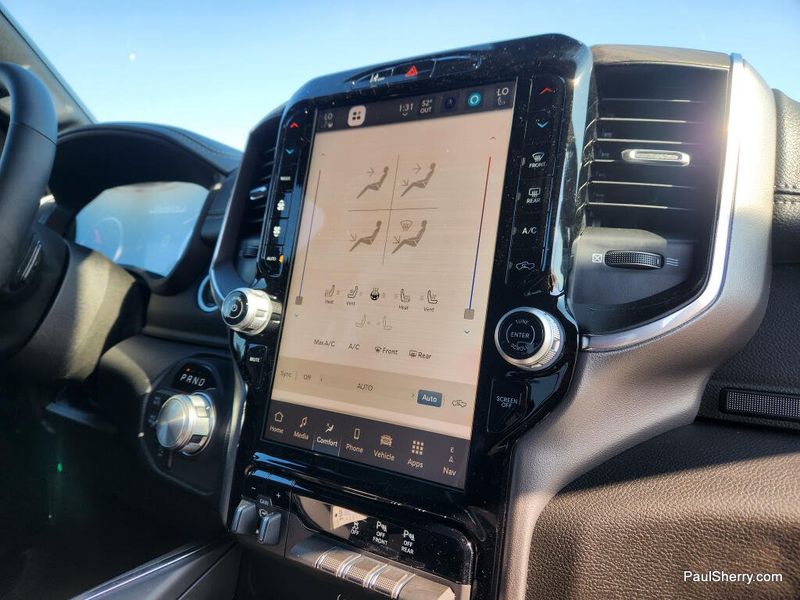 New 2026 RAM 1500 Laramie Crew Cab 4x4 5'7' Box