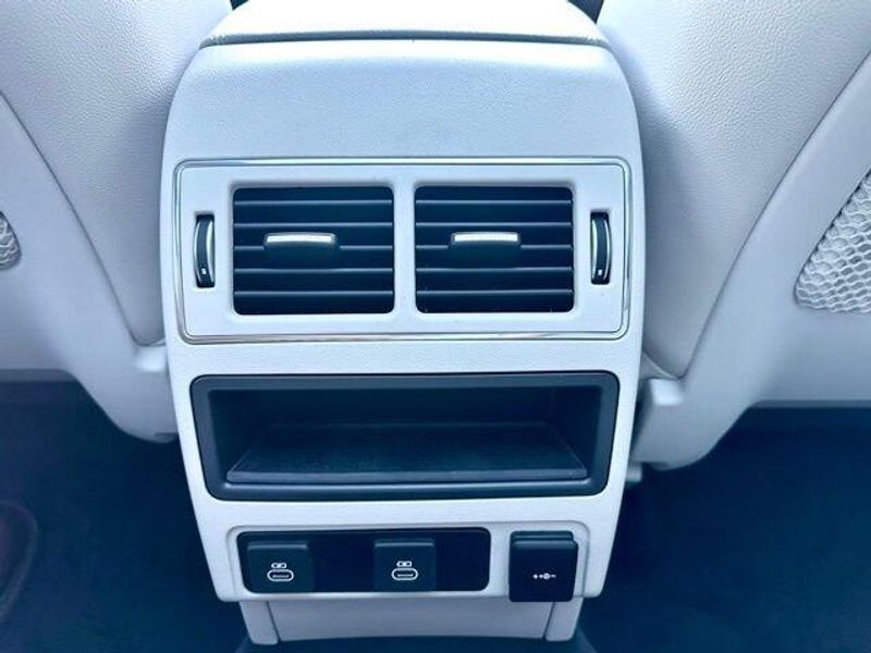 2026 Jaguar F-PACE R-Dynamic S