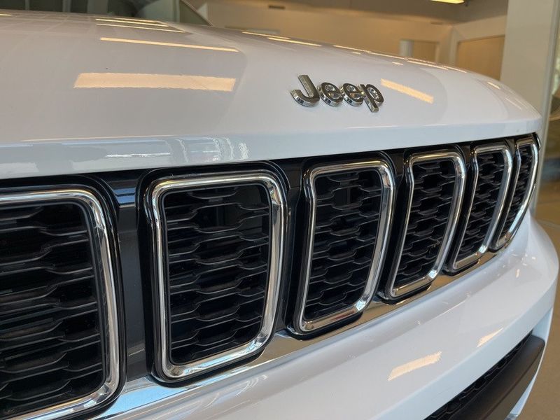 2022 Jeep Grand Cherokee L LimitedImage 14